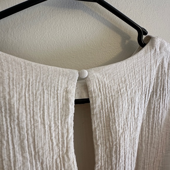 A New Day Sleeveless Crop Top - Picture 10 of 12